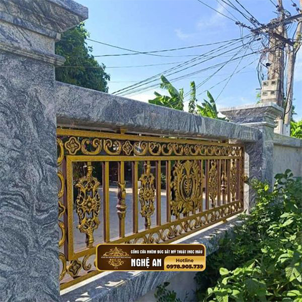 Hàng rào sắt mỹ thuật họa tiết bắt mắt