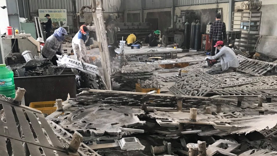 Hàn ghép và lắp ráp khung cổng