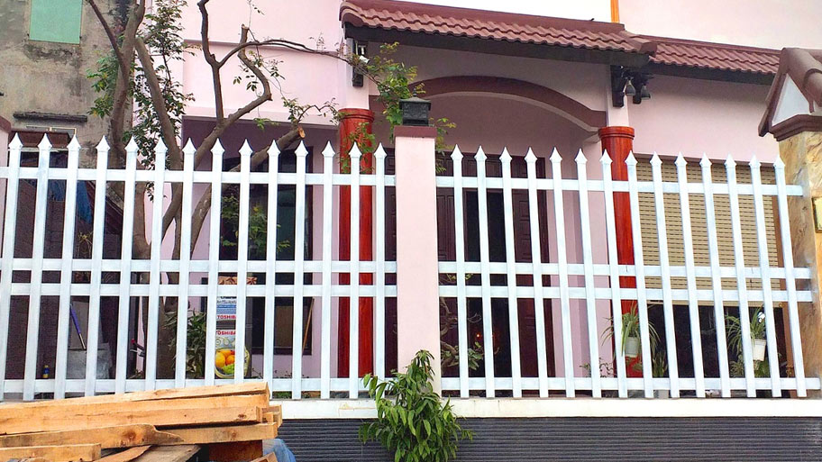Hàng rào sắt hộp