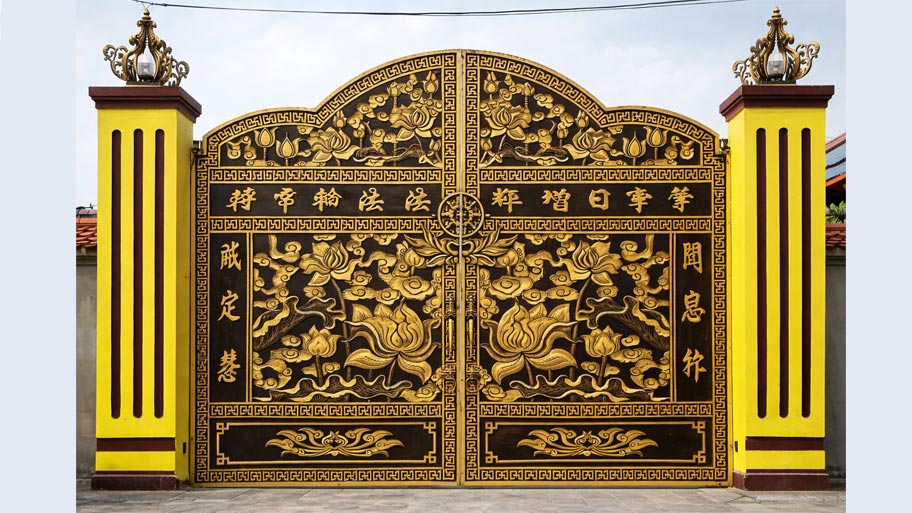 Khái niệm cổng nhôm đúc mạ đồng