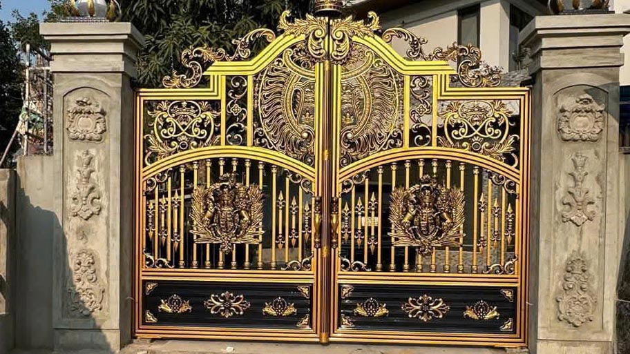 Mẫu cổng nhôm đúc thủ công họa tiết linh vật